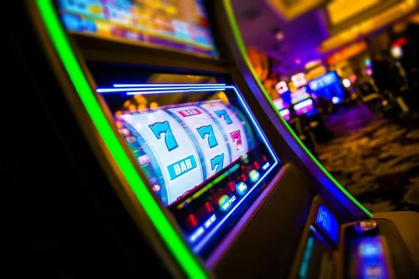 Card matching rules in Gaple Online